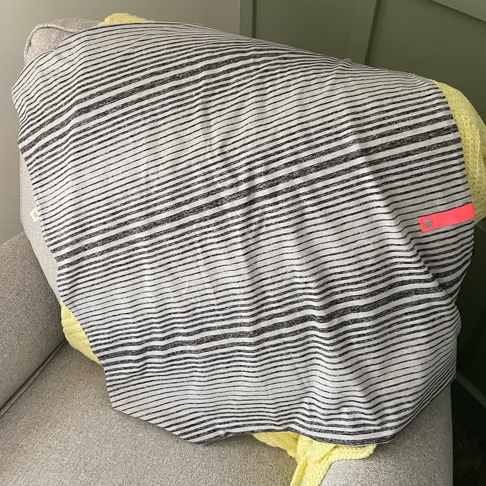 Lululemon Customizable Snap Scarf